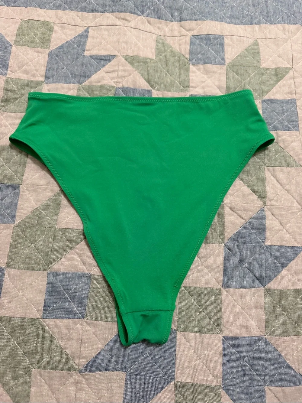 H&M vivid green